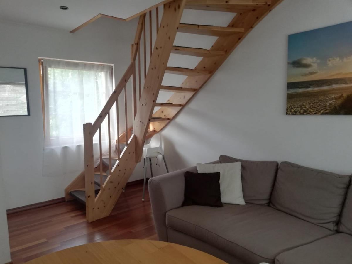 Ferienhaus An Der Brunnenaue 施特拉尔松德 外观 照片